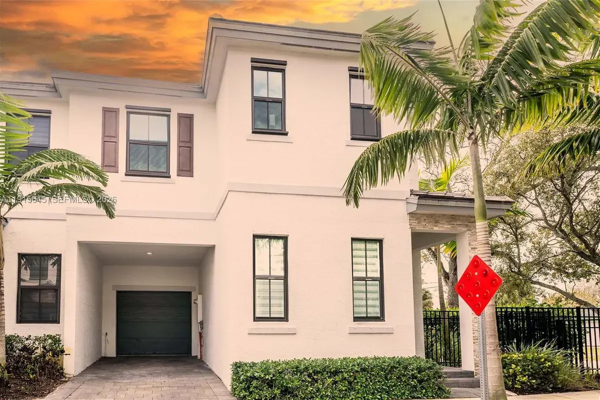 1928 SW 5th Blvd, Fort Lauderdale FL 33312