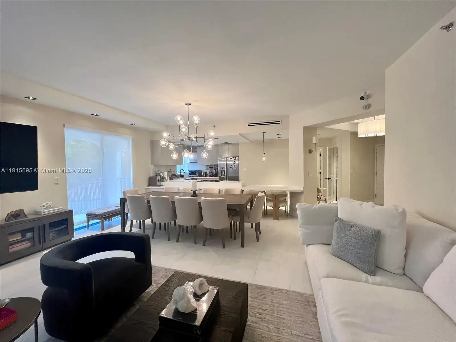 3900 Island Blvd # B308, Aventura FL 33160 photo 5