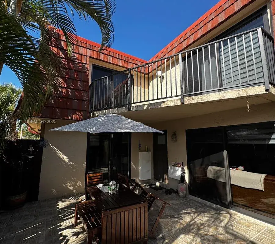 8457 Boca Rio Dr, Boca Raton FL 33433