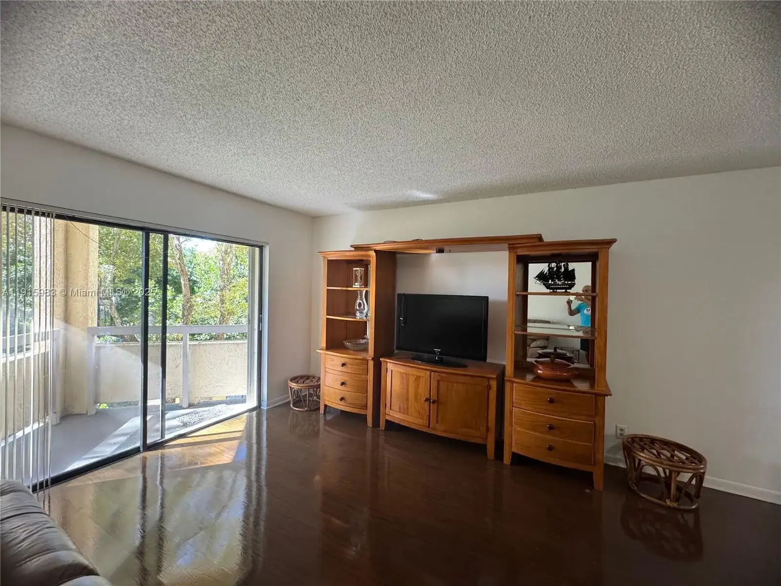8290 Lake Dr # 320, Doral FL 33166 photo 5
