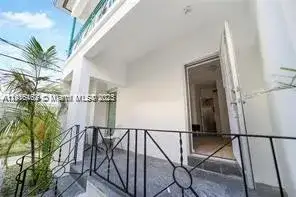 820 15th St # 104, Miami Beach FL 33139 photo 3