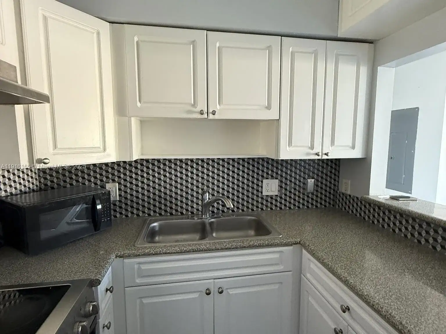 134 SW 7th Ave # 402, Miami FL 33130 photo 5