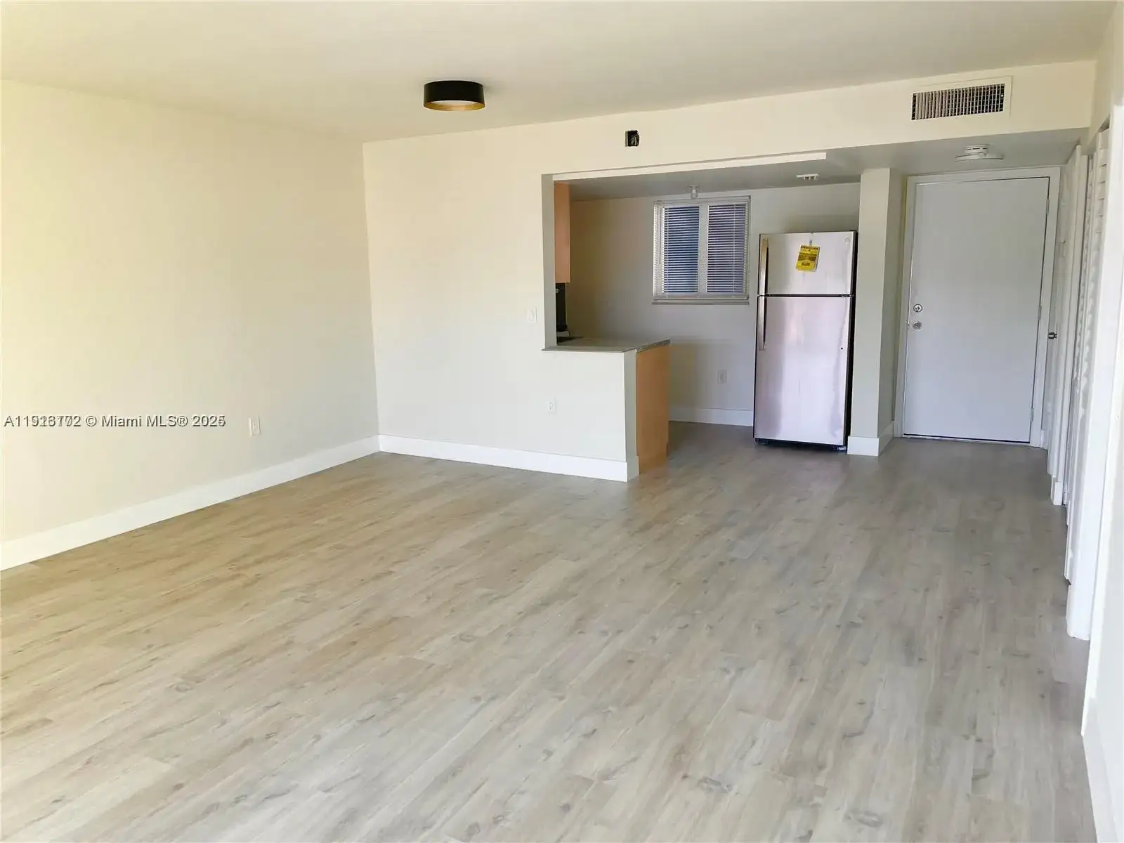 3626 NE 168th St # 605, North Miami Beach FL 33160 photo 3