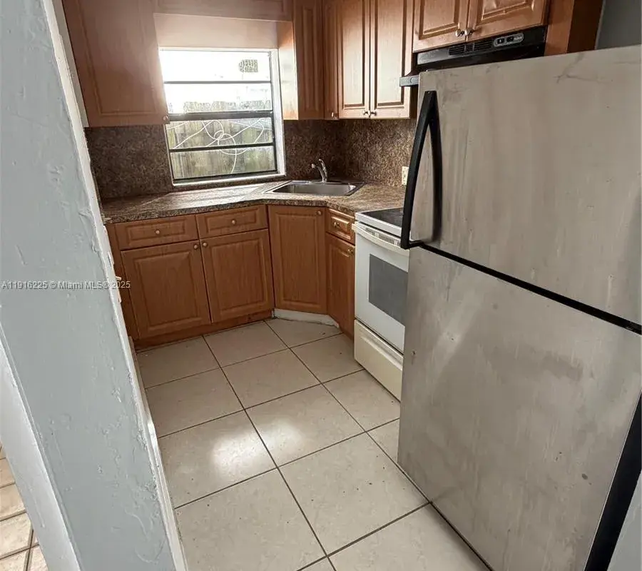 626 NW 10th Ter # 3, Fort Lauderdale FL 33311