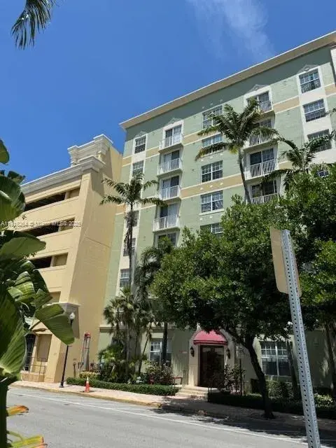 1919 Van Buren St # 516A, Hollywood FL 33020
