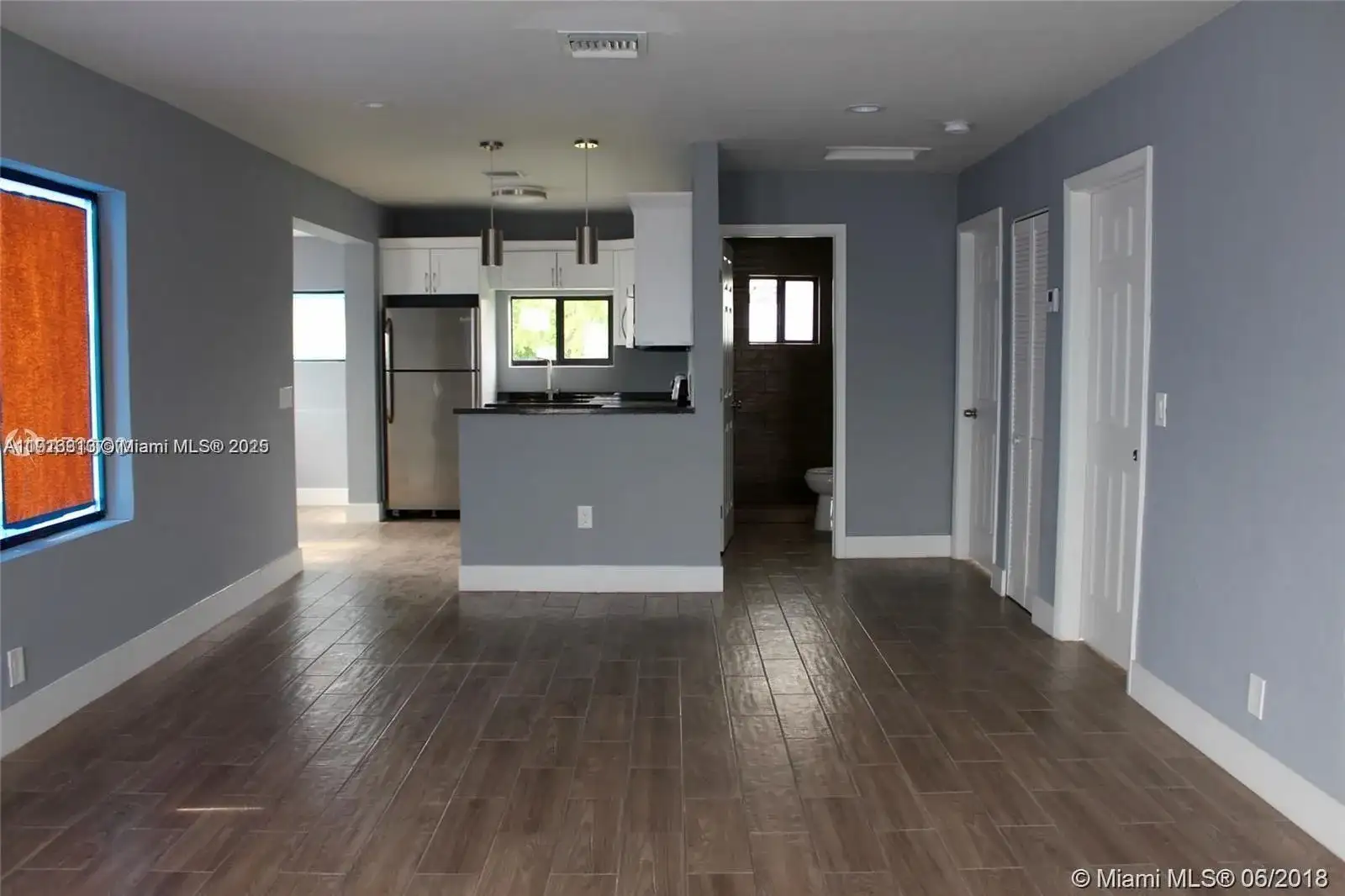 107 W Pembroke Rd, Hallandale Beach FL 33009 photo 4