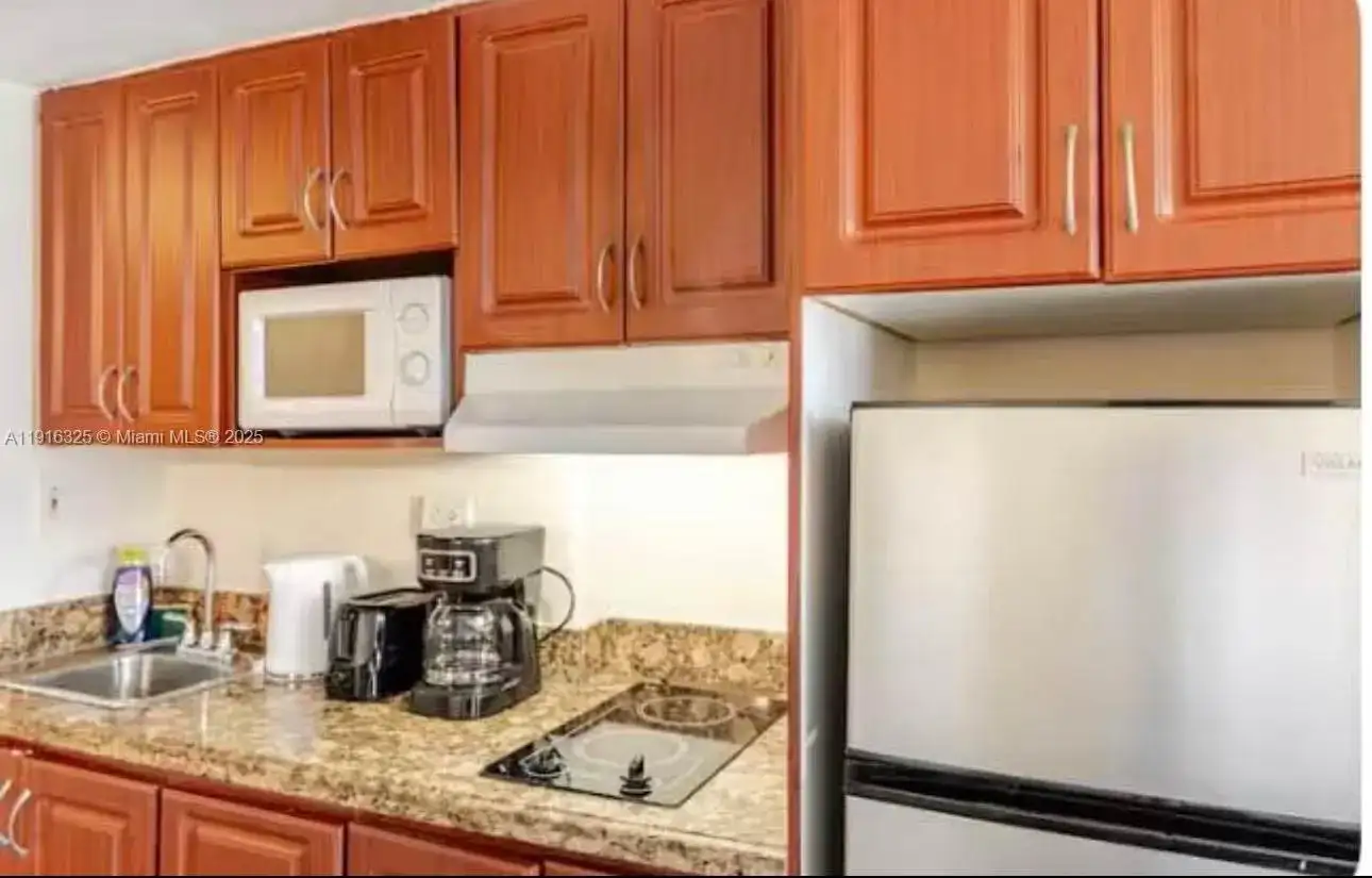 19201 Collins Ave # 733, Sunny Isles Beach FL 33160 photo 4