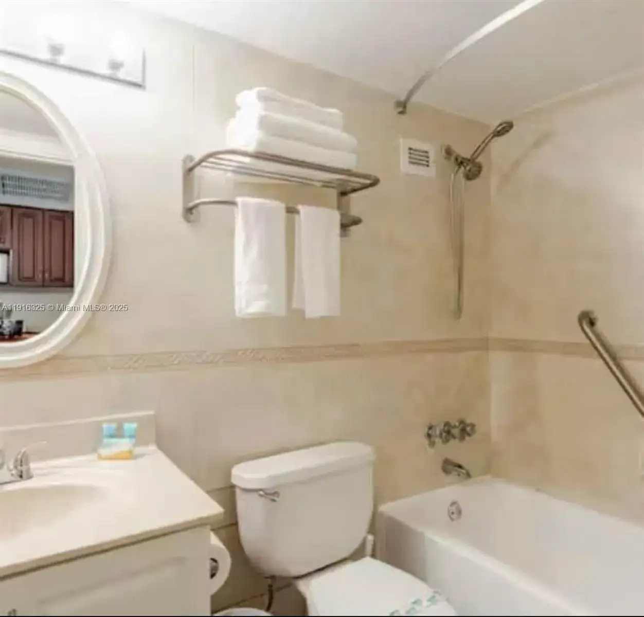 19201 Collins Ave # 733, Sunny Isles Beach FL 33160 photo 5