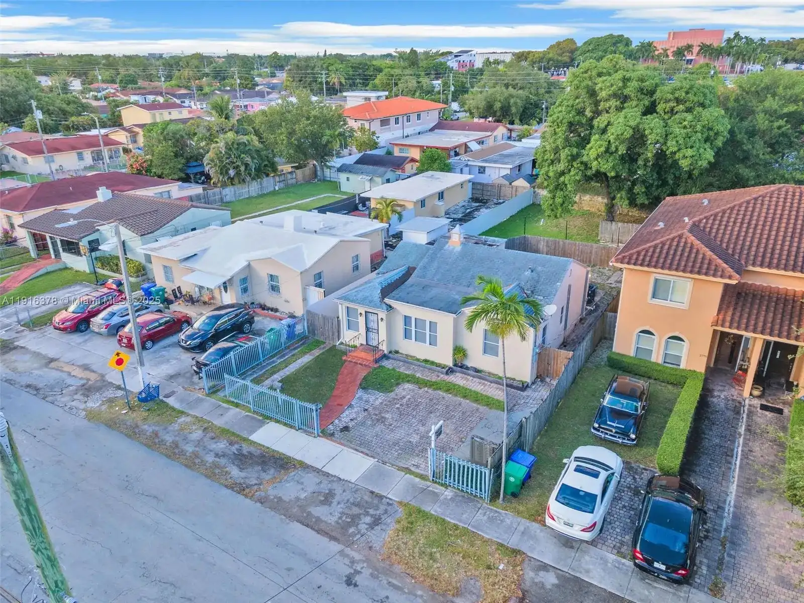 2811 SW 3rd St, Miami FL 33135 photo 5