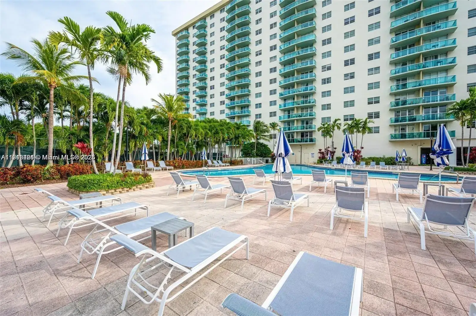19370 Collins Ave # 517, Sunny Isles Beach FL 33160 photo 4