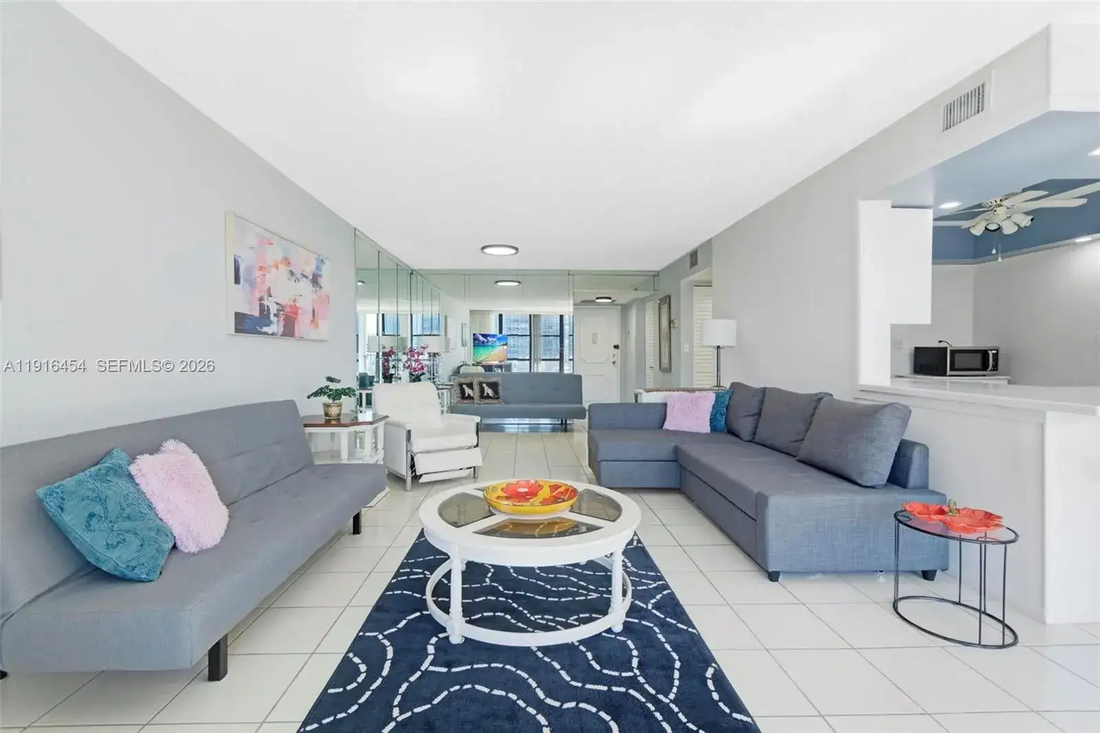 1000 Parkview Dr # 518, Hallandale Beach FL 33009 photo 4