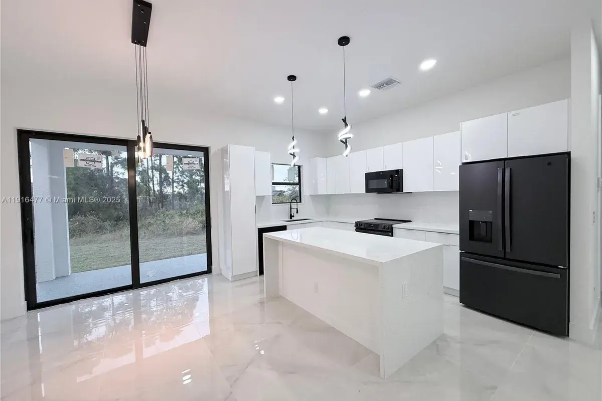 2614 45 Street W, Lehigh Acres FL 33971