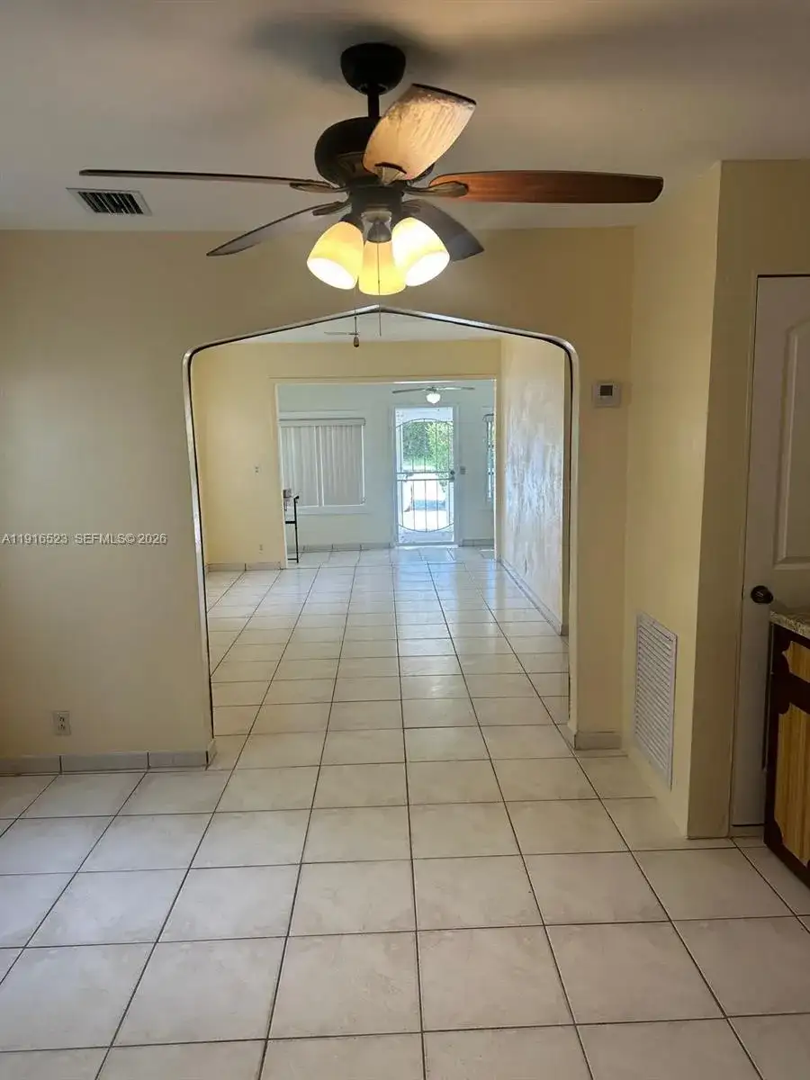 11108 Peachtree Dr # 1, Miami FL 33161 photo 5