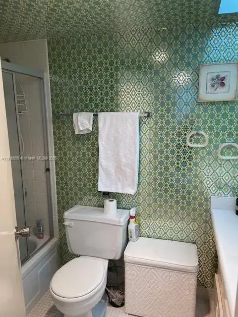 301 174th St # 1605, Sunny Isles Beach FL 33160 photo 2