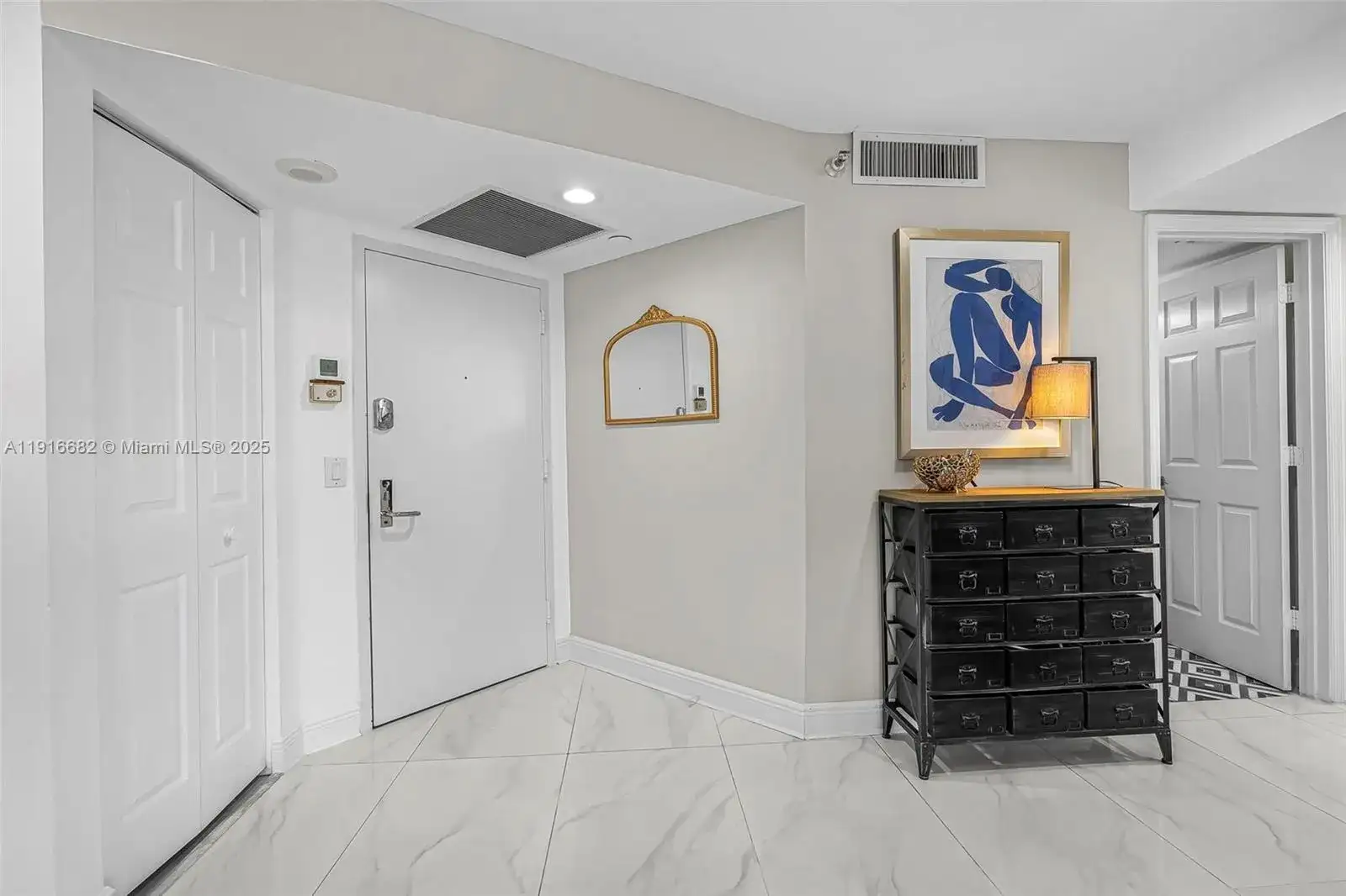 3500 Mystic Pointe Dr # 604, Aventura FL 33180 photo 2