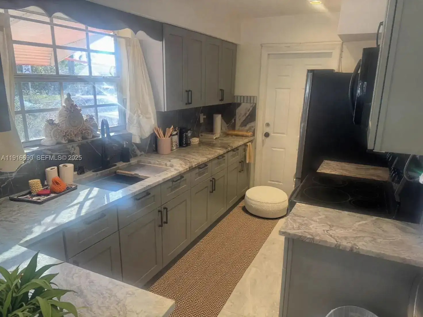 7601 NW 13th St, Pembroke Pines FL 33024 photo 4