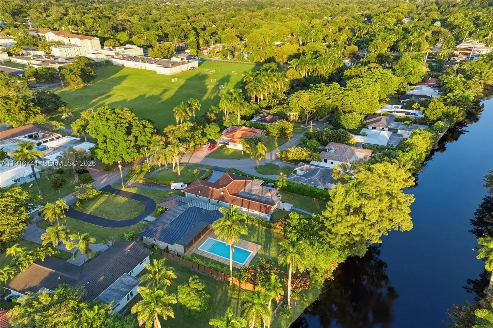 360 NW 87th St, El Portal FL 33150