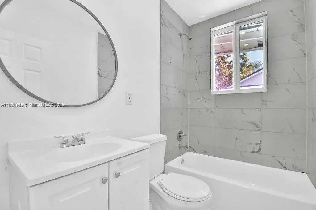 3025 NW 8th Ave # 2, Miami FL 33127