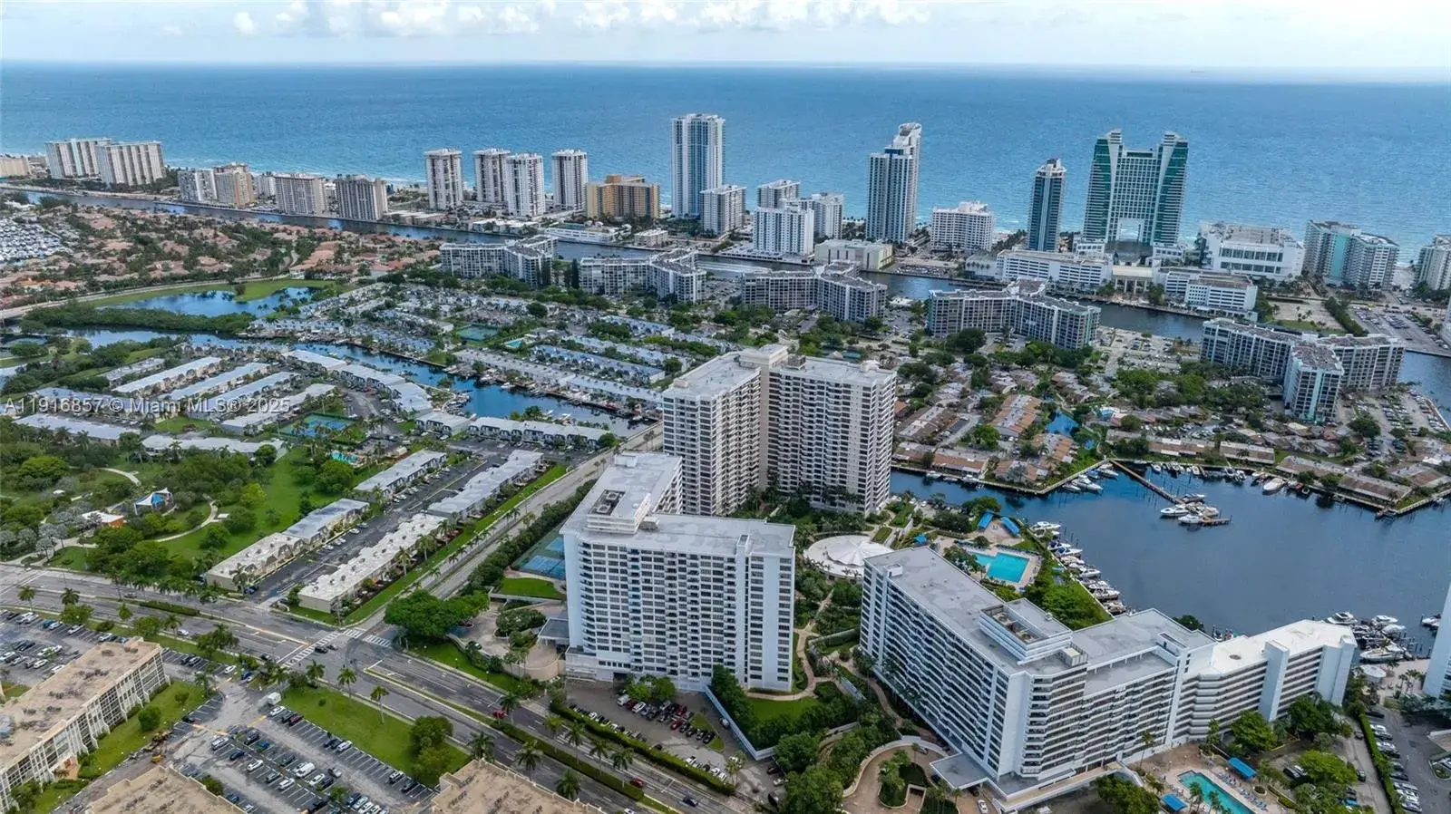 2500 Parkview Dr # 517, Hallandale Beach FL 33009