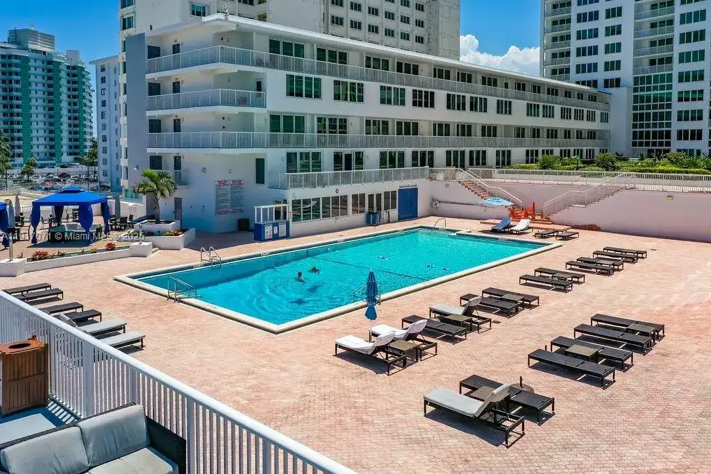 5401 Collins Ave # 931, Miami Beach FL 33140 photo 5