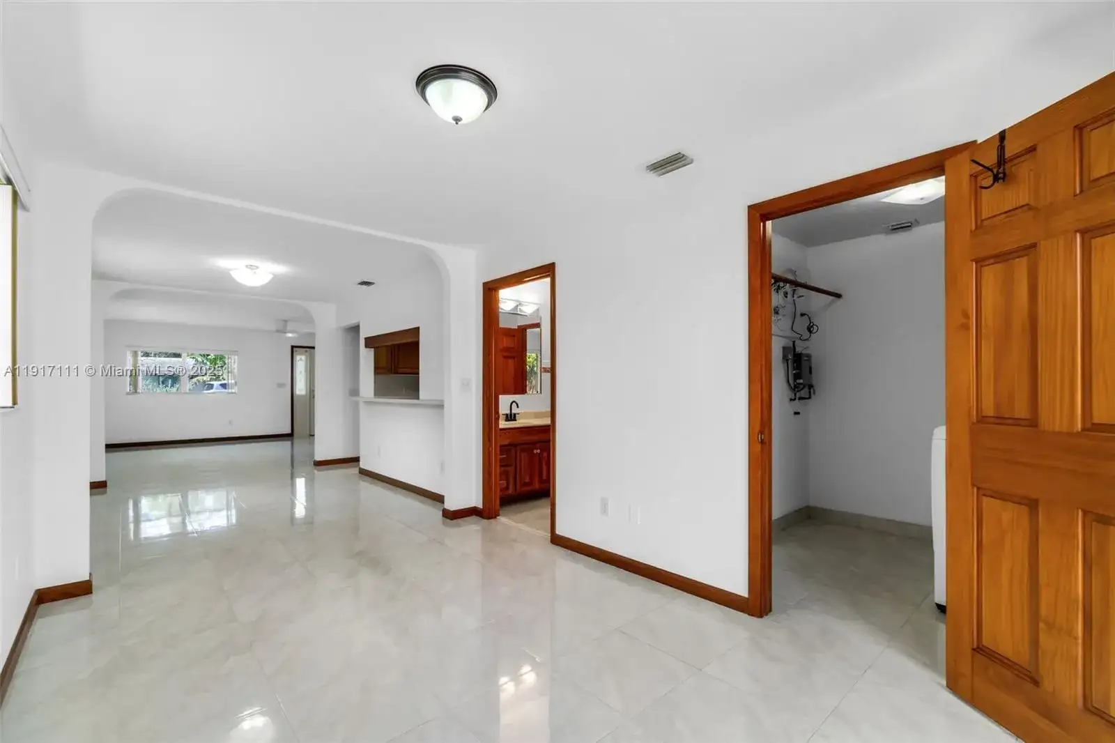 9085 SW 157th St, Palmetto Bay FL 33157 photo 5