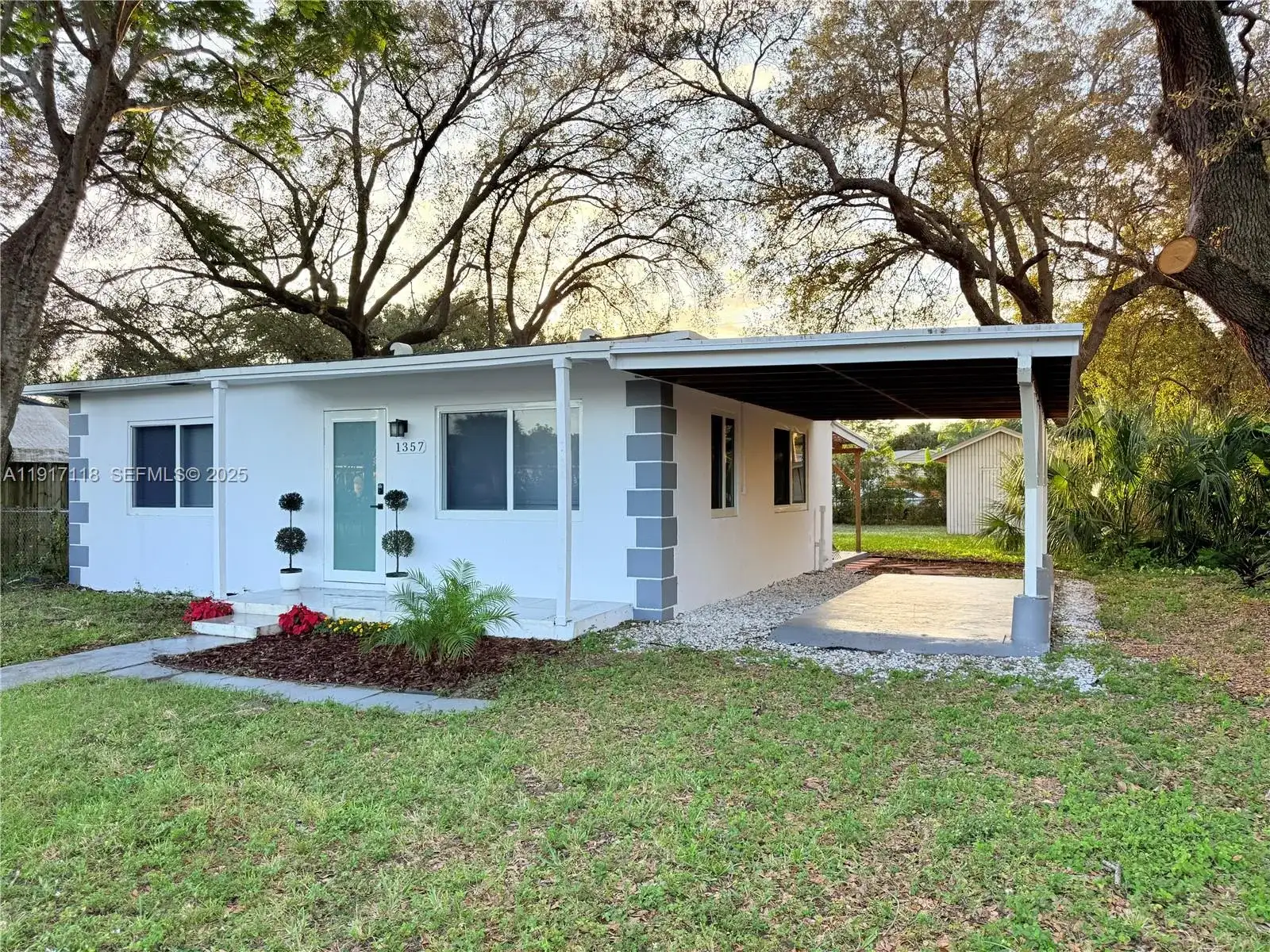1357 SW 22nd Ter, Fort Lauderdale FL 33312 photo 2