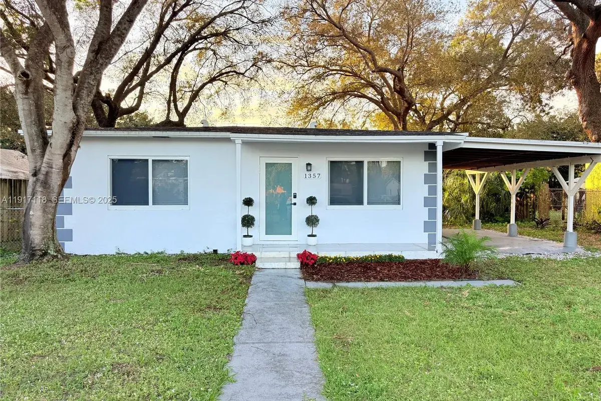 1357 SW 22nd Ter, Fort Lauderdale FL 33312
