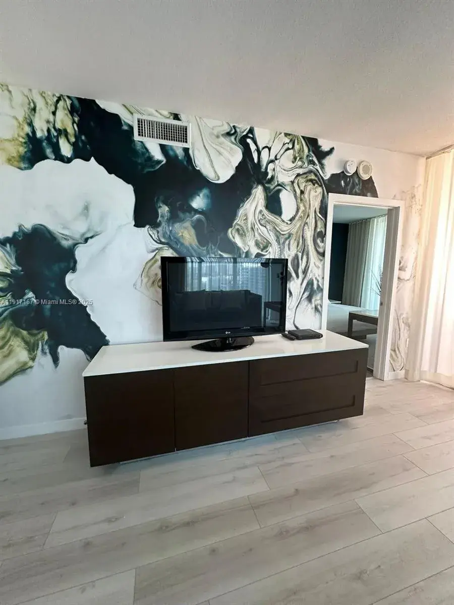 17315 Collins Ave # 2006, Sunny Isles Beach FL 33160