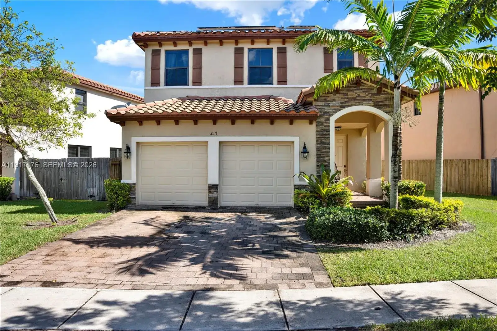 217 NE 23rd Ter, Homestead FL 33033 photo 2