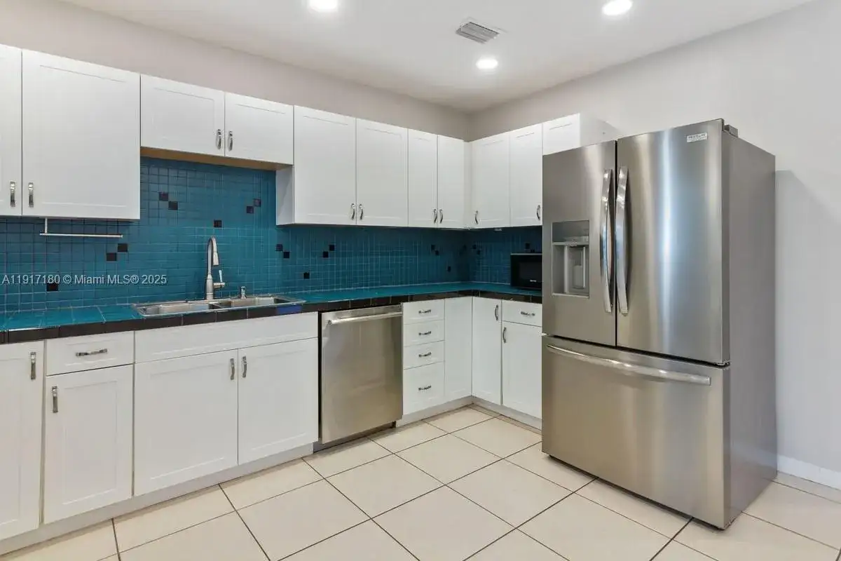 8365 SW 131st St, Pinecrest FL 33156 photo 5