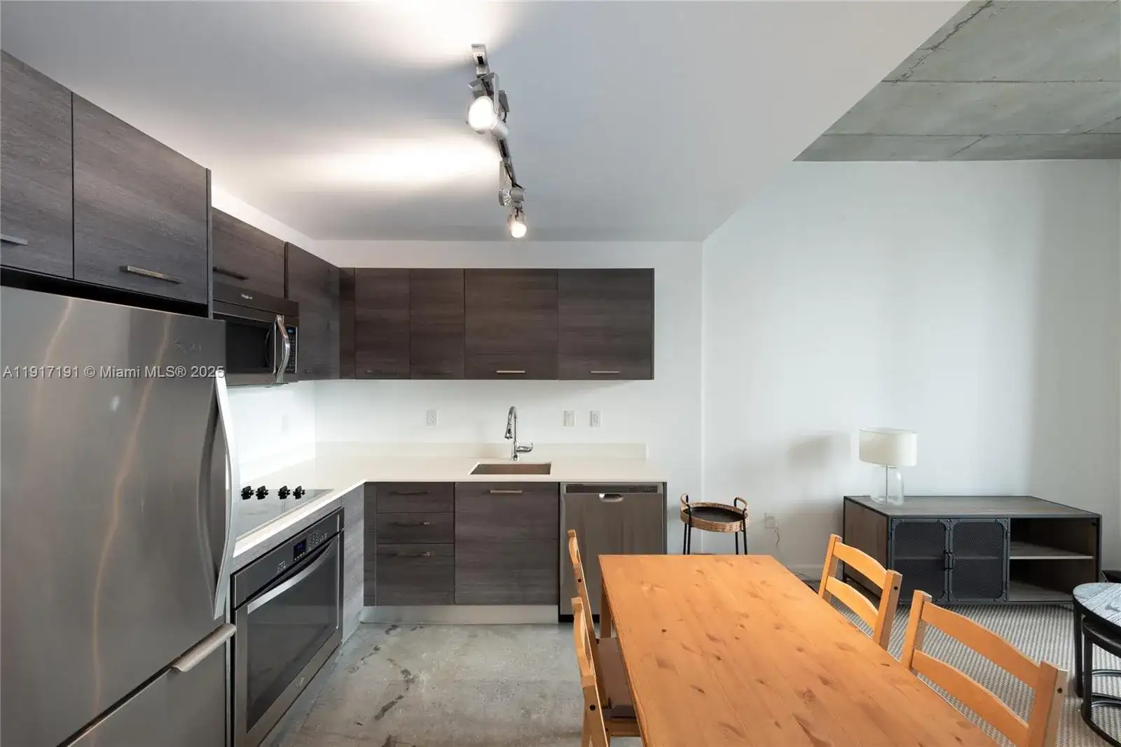 151 SE 1st St # 1709, Miami FL 33131 photo 5
