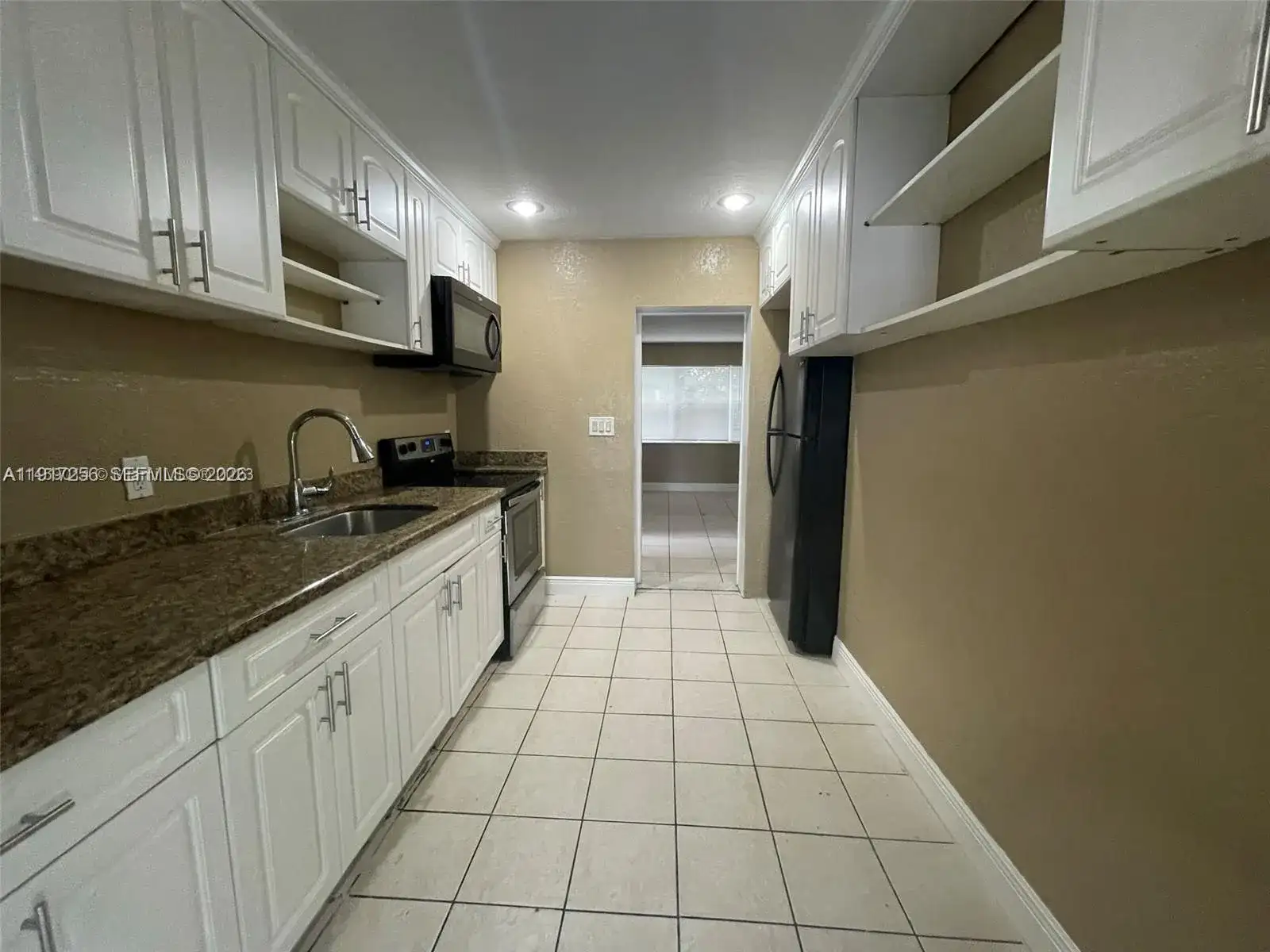 1472 NE 25th, Pompano Beach FL 33064 photo 2