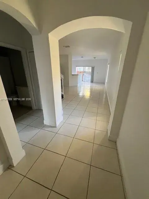 8305 NW 108th Ave # 18, Doral FL 33178