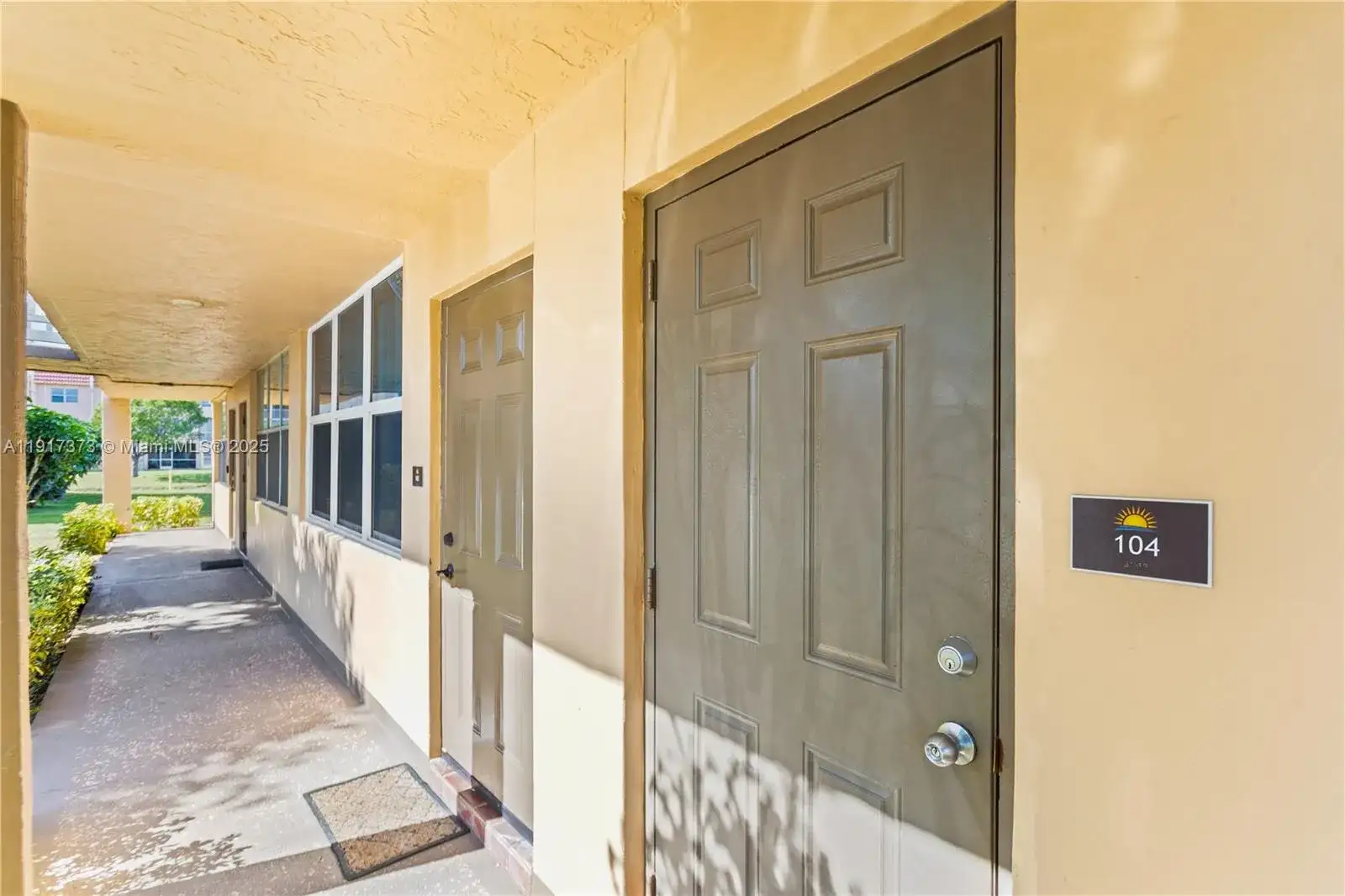 9121 Sunrise Lakes Blvd # 104, Sunrise FL 33322 photo 2