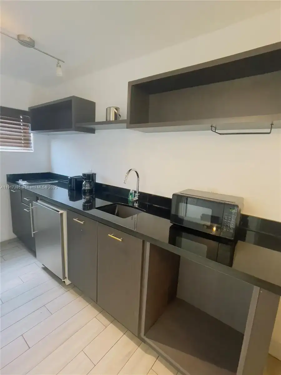 7500 Collins Ave # 114, Miami Beach FL 33141 photo 4