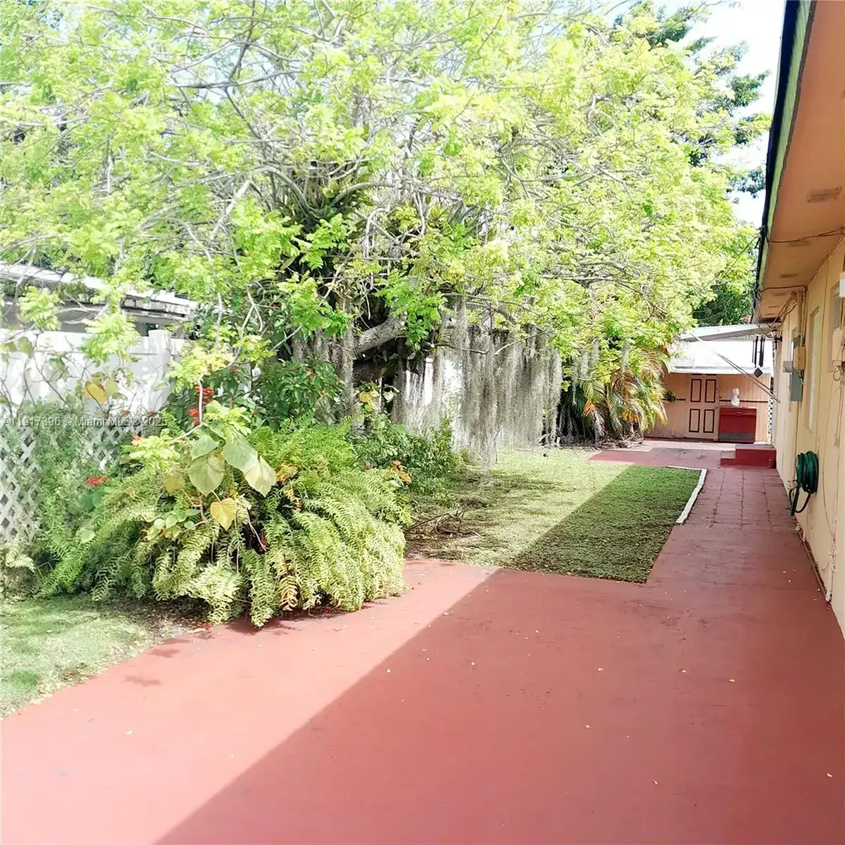 1830 NE 175th St # 1, North Miami Beach FL 33162 photo 4