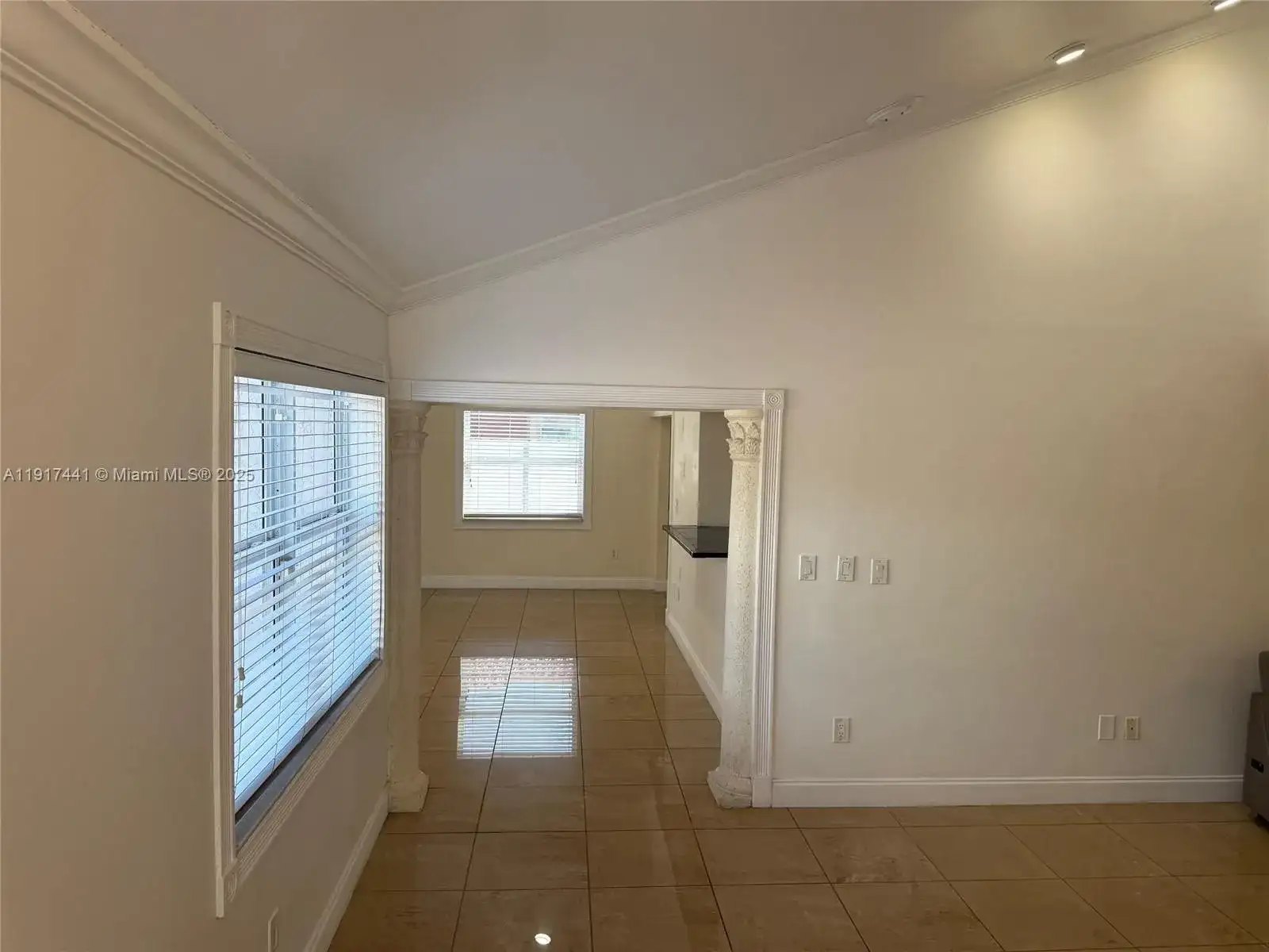 765 SW 101st Ct Cir, Miami FL 33174 photo 3
