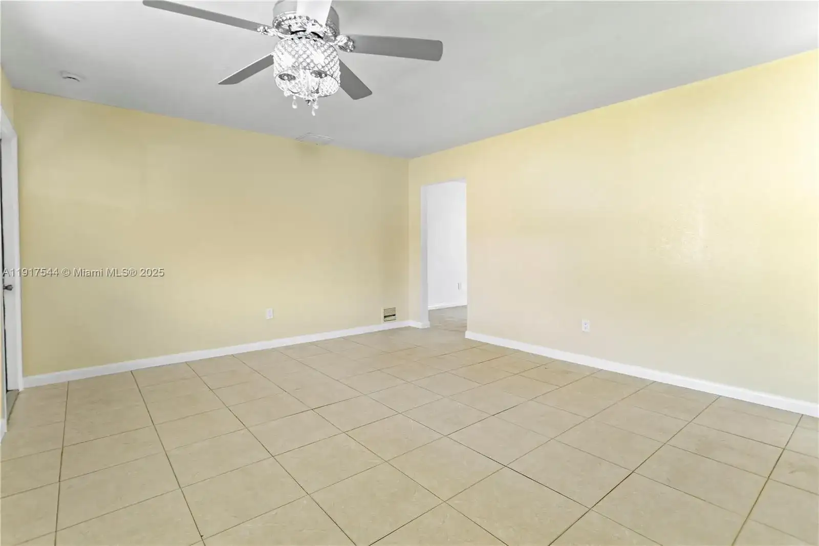 1831 SW 97th Ter, Miramar FL 33025 photo 5
