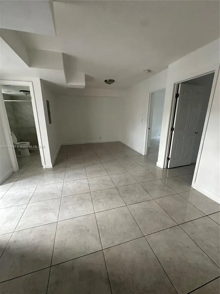 3901 NW 9th Ave # 11, Deerfield Beach FL 33064 photo 5