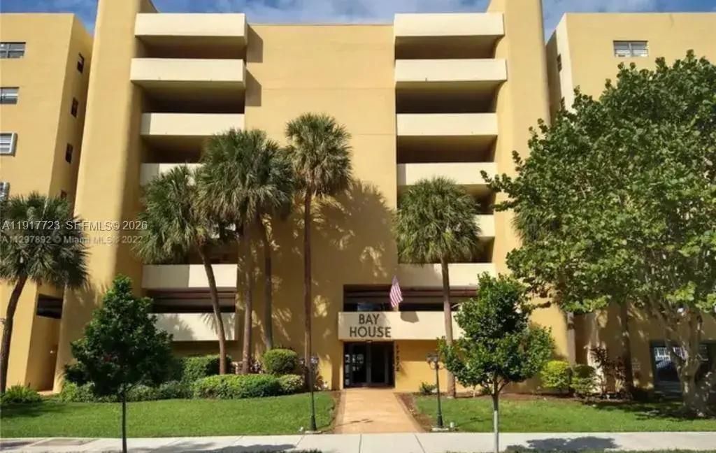 17878 N Bay Rd # 507, Sunny Isles Beach FL 33160