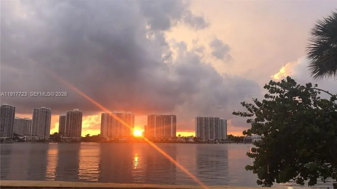 17878 N Bay Rd # 507, Sunny Isles Beach FL 33160