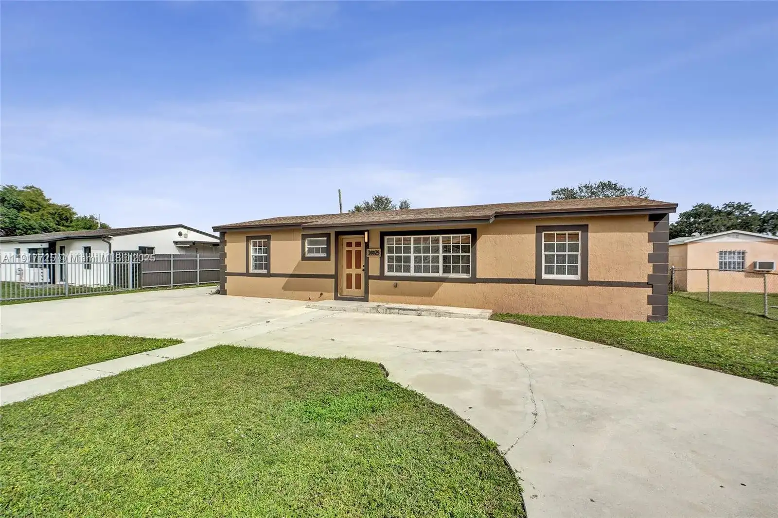 16025 NW 29th Ave, Miami Gardens FL 33054 photo 2