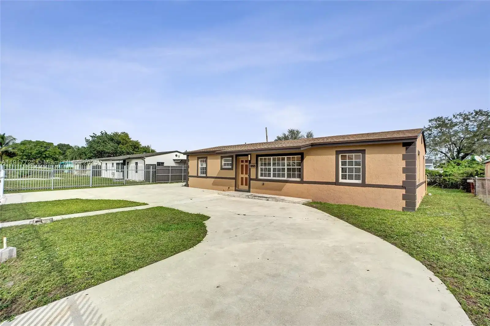 16025 NW 29th Ave, Miami Gardens FL 33054 photo 3