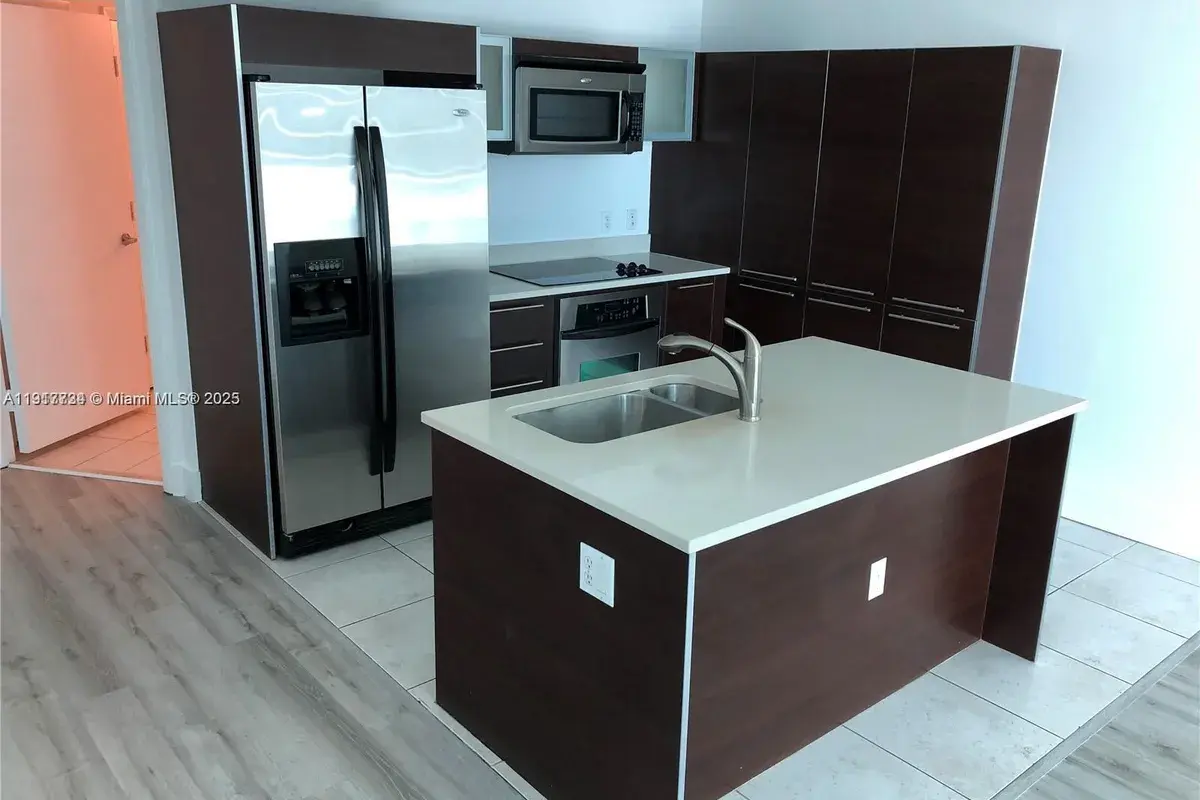 1900 N Bayshore Dr # 3907, Miami FL 33132