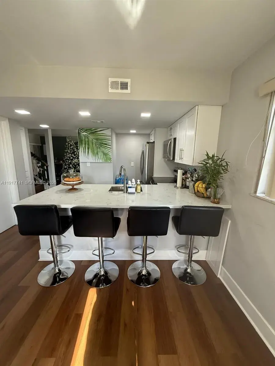 8123 Lagos De Campo Blvd # 2, Tamarac FL 33321