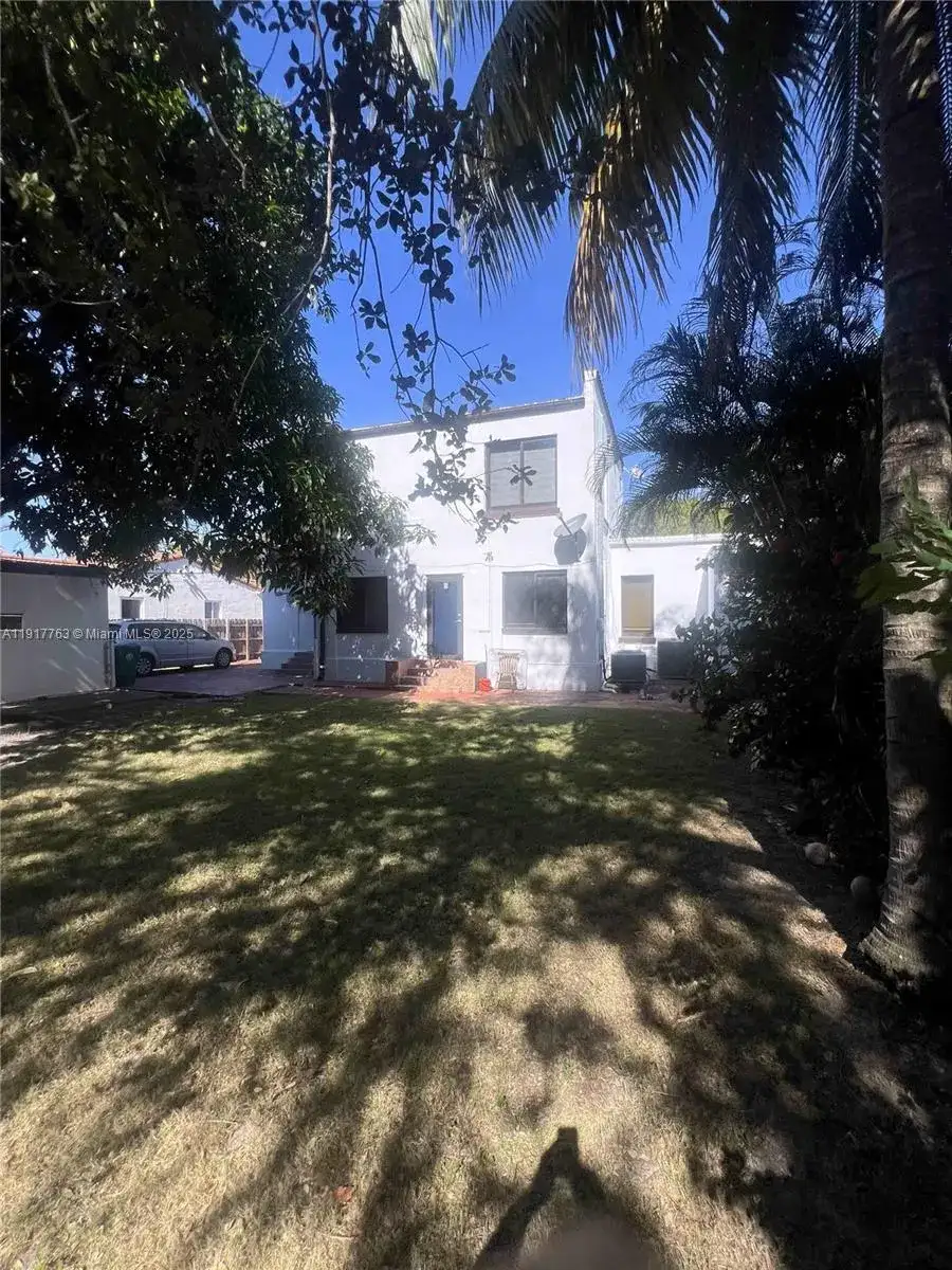 2152 SW 10, Miami FL 33135 photo 5