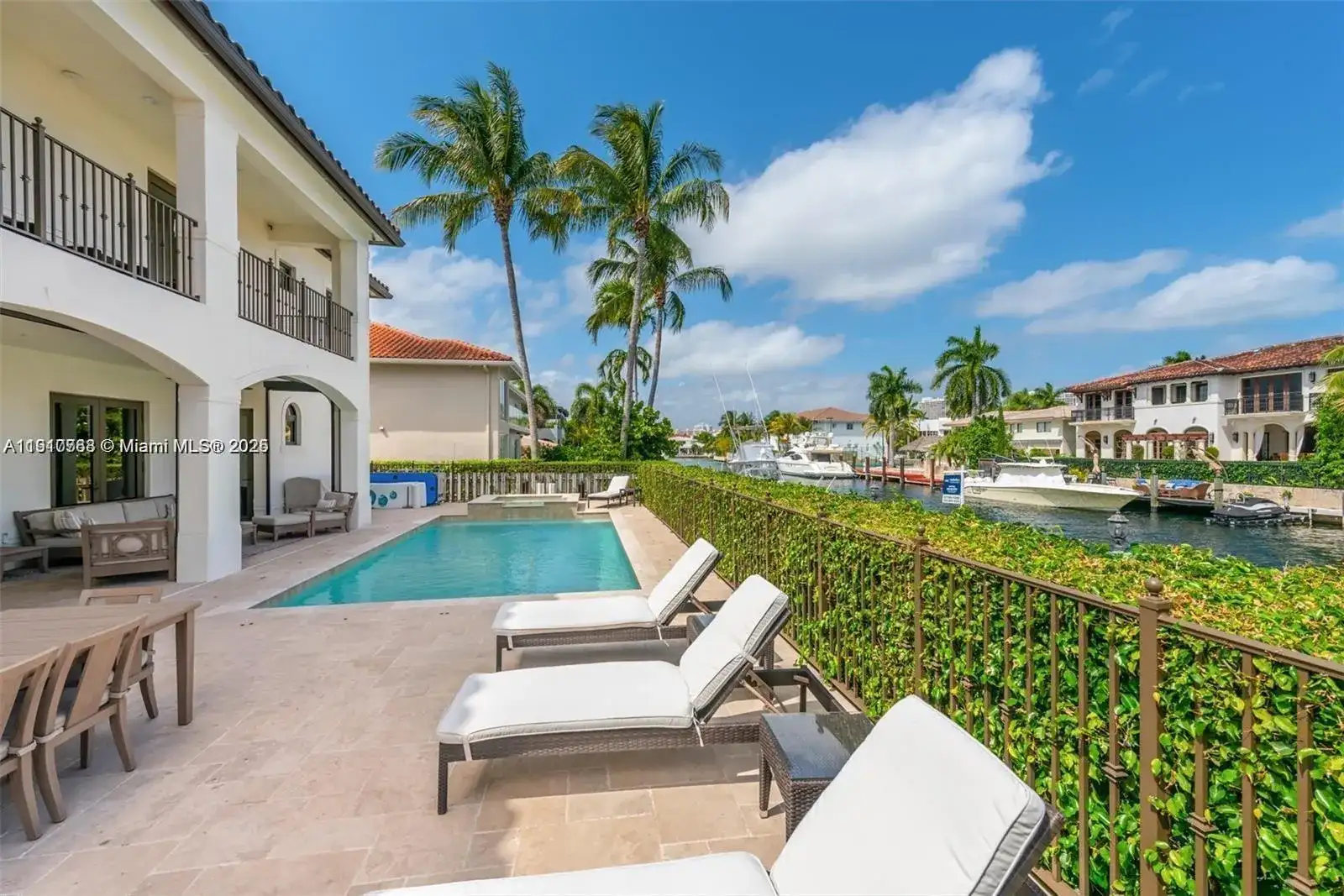16433 NE 31st Ave, North Miami Beach FL 33160 photo 5
