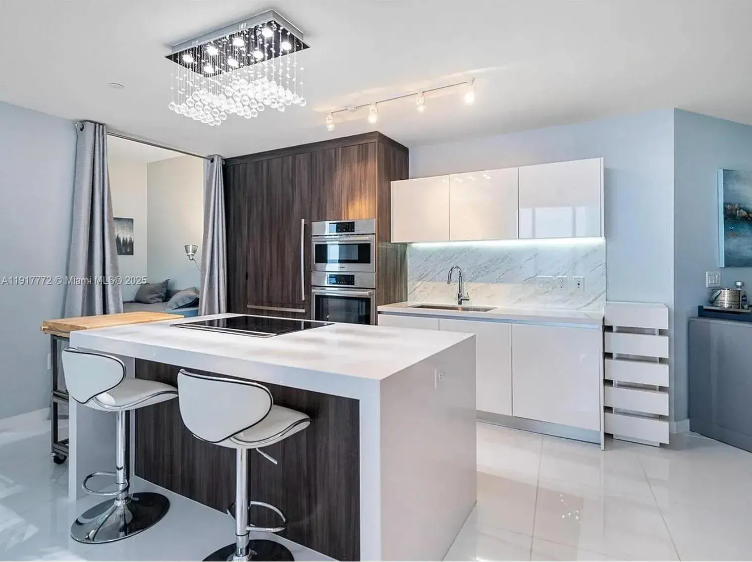 851 NE 1st Ave # 3909, Miami FL 33132