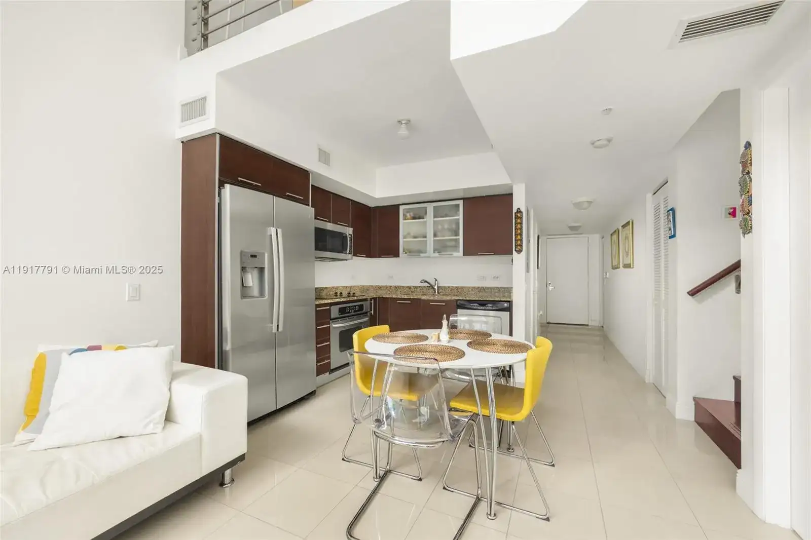41 SE 5th St # 1210, Miami FL 33131 photo 5