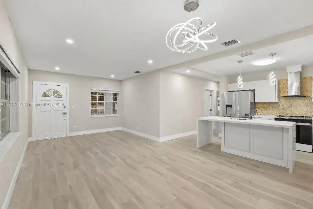 14760 Fillmore St, Miami FL 33176 photo 2